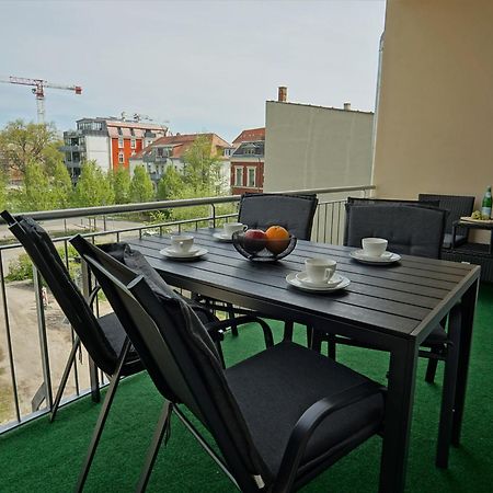 Apartament "Hogulu" Brandenburg, Balkon, Neustadt, Kueche, Wassernaehe - Parkplatz Inklusive Brandenburg  Pokój zdjęcie