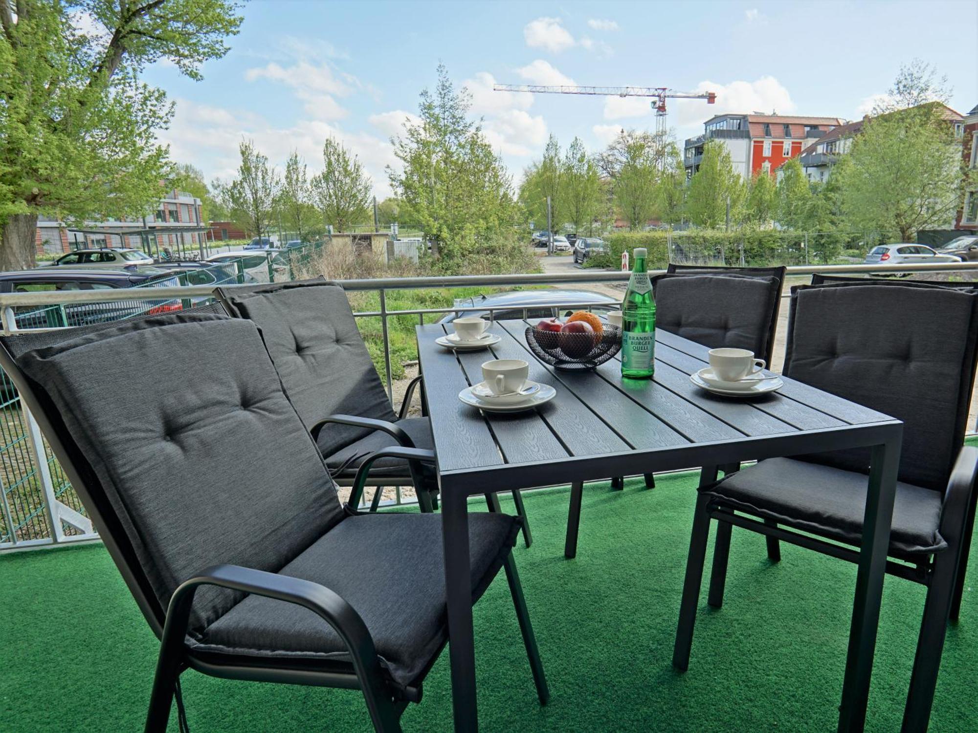 Apartament "Hogulu" Brandenburg, Balkon, Neustadt, Kueche, Wassernaehe - Parkplatz Inklusive Brandenburg  Pokój zdjęcie